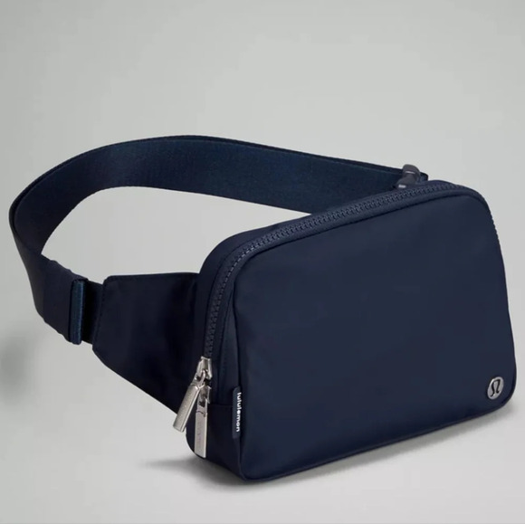 Lululemon Everywhere Belt Bag Large 2L NWT - Picture 4 of 6